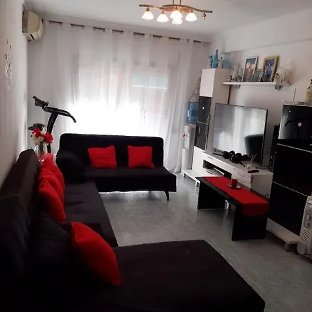 Homestay Grande En Piso Compartido Con 2 Adultos *