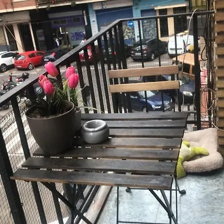Grande En Piso Compartido Con 2 Adultos Accommodatie bij particulieren Valencia